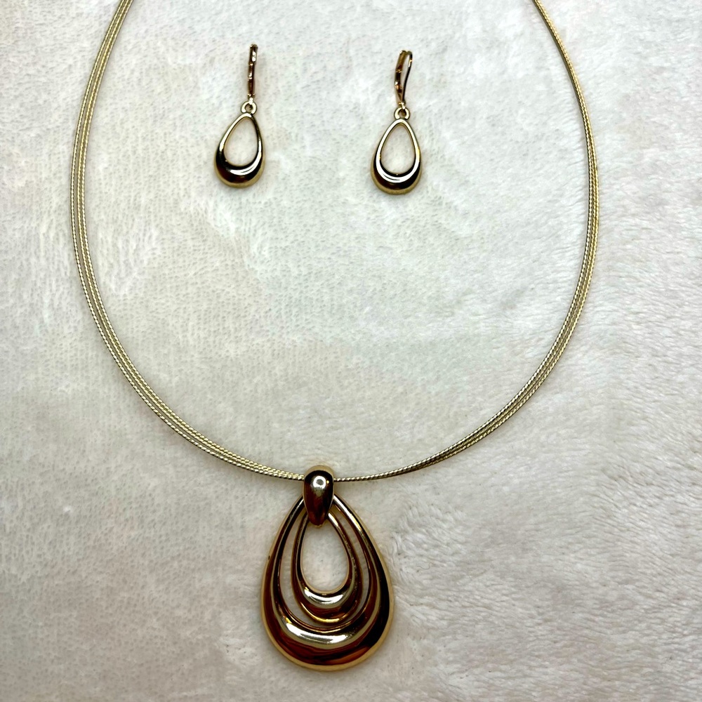 Napier Gold necklace and earrings set